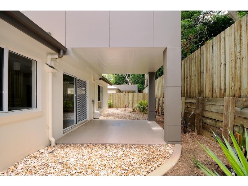 Villa 1/1 Barry Street, Mount Lofty QLD 4350