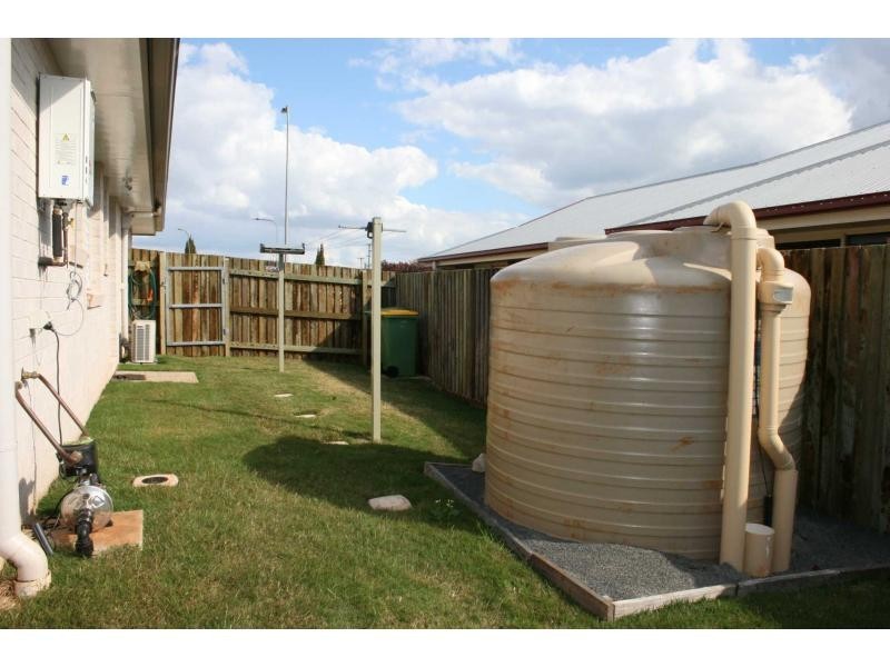 Unit 1/2 Meagan Close, Kearneys Spring QLD 4350