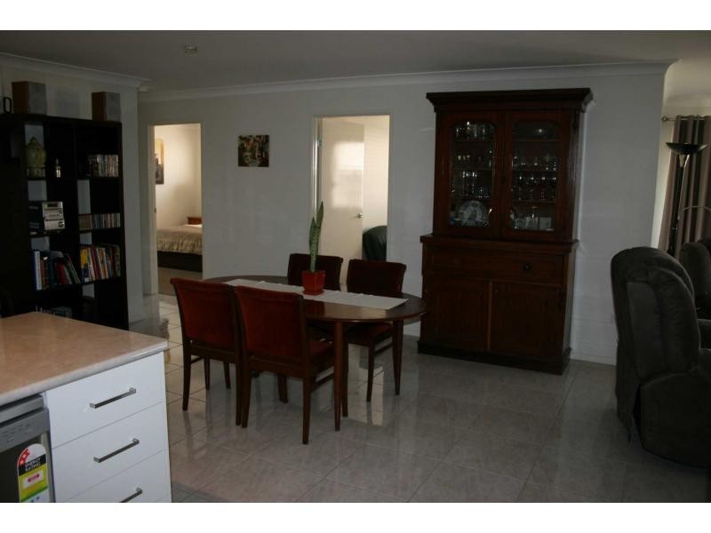 Unit 1/2 Meagan Close, Kearneys Spring QLD 4350