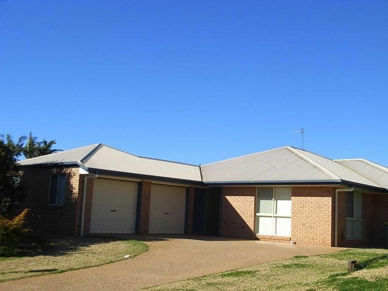 Kearneys Spring QLD 4350