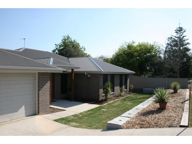 10 Bunkers Hill Road, Westbrook QLD 4350