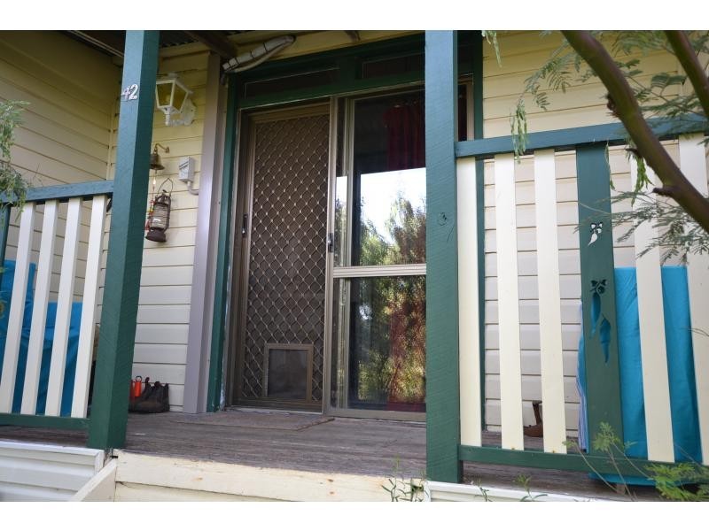 42 Railway Street, Cambooya QLD 4358