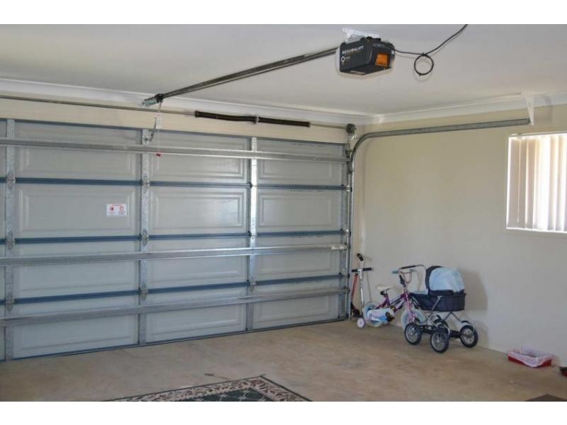 271 Jones Rd, Withcott QLD 4352