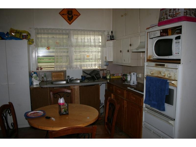 89 Anzac Avenue, Newtown QLD 4350