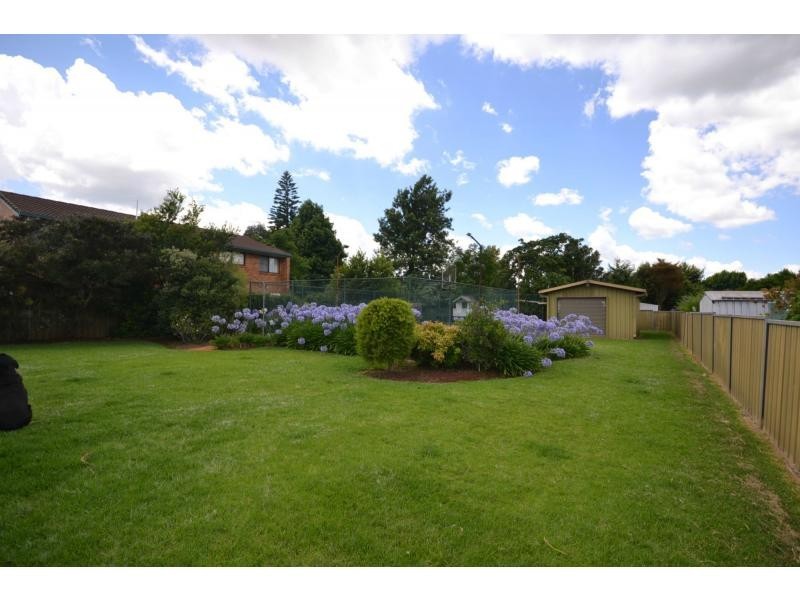 22 Cambridge Street, Harristown QLD 4350