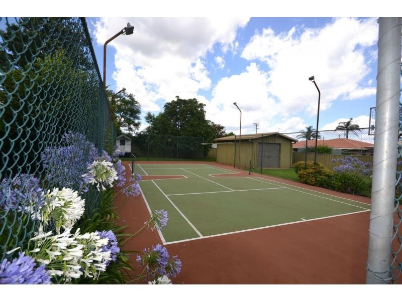 22 Cambridge Street, Harristown QLD 4350