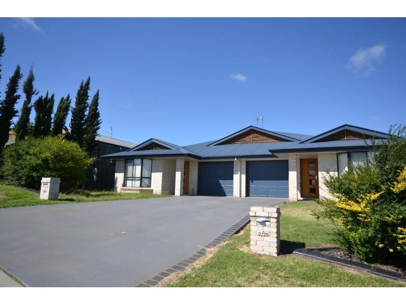 Unit 1/28 Cuttaburra Crescent, Glenvale QLD 4350