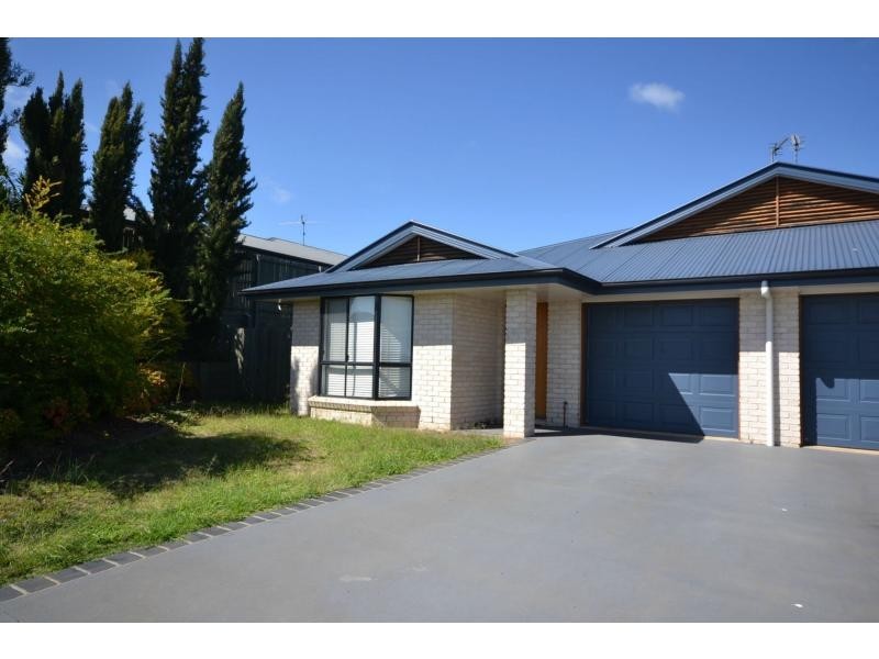 Unit 1/28 Cuttaburra Crescent, Glenvale QLD 4350