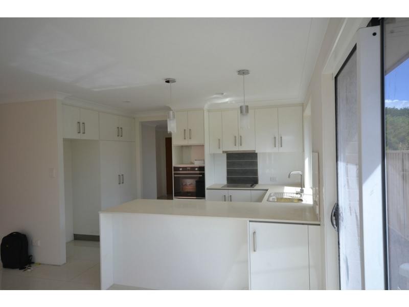 2/3 Phyllis Street, Harristown QLD 4350