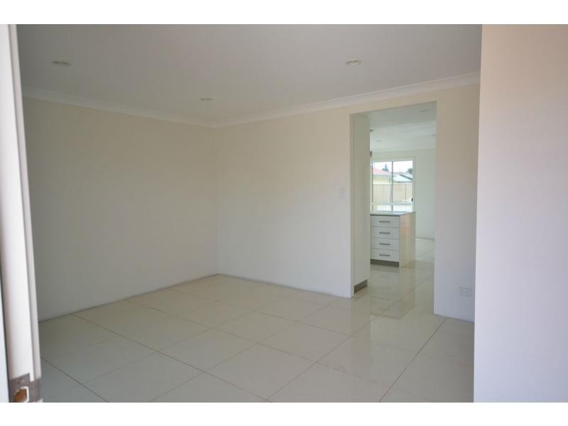 4/3 Phyllis Street, Toowoomba QLD 4350