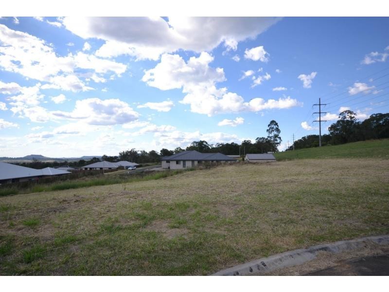 16 Rubie Court, Westbrook QLD 4350