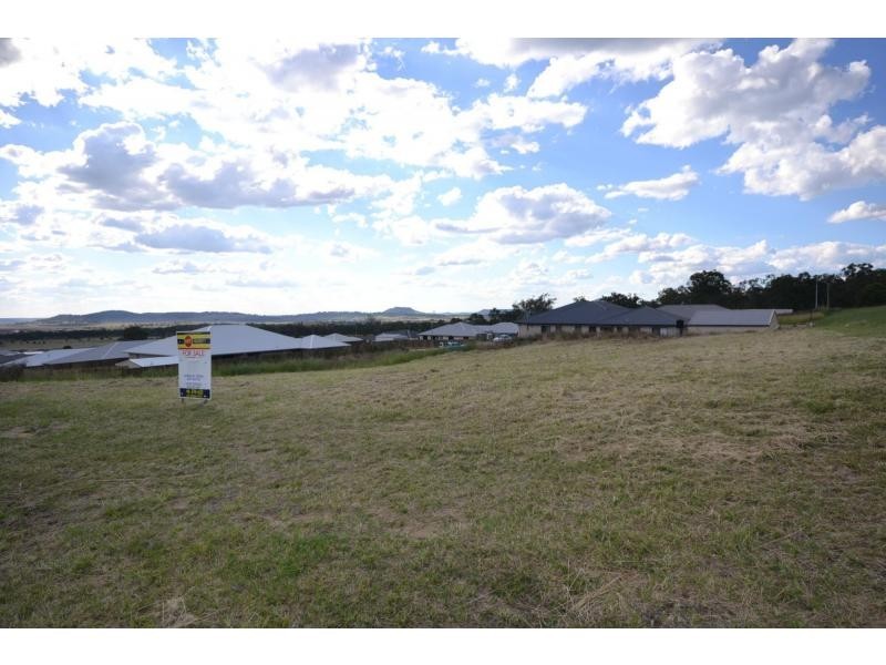 16 Rubie Court, Westbrook QLD 4350