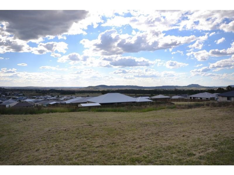 16 Rubie Court, Westbrook QLD 4350