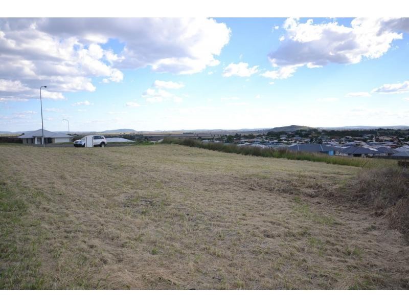 16 Rubie Court, Westbrook QLD 4350