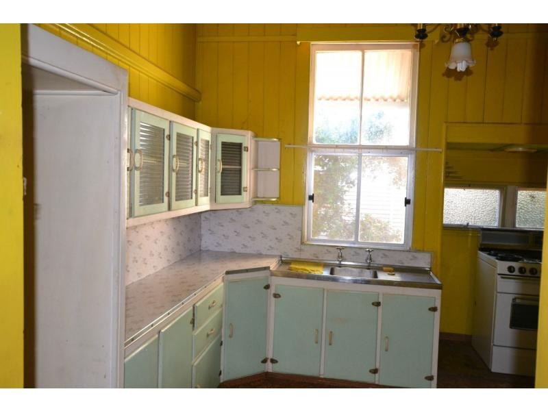 6 Joffre Street, East Toowoomba QLD 4350