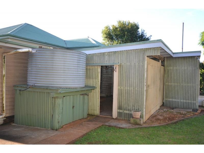 6 Joffre Street, East Toowoomba QLD 4350