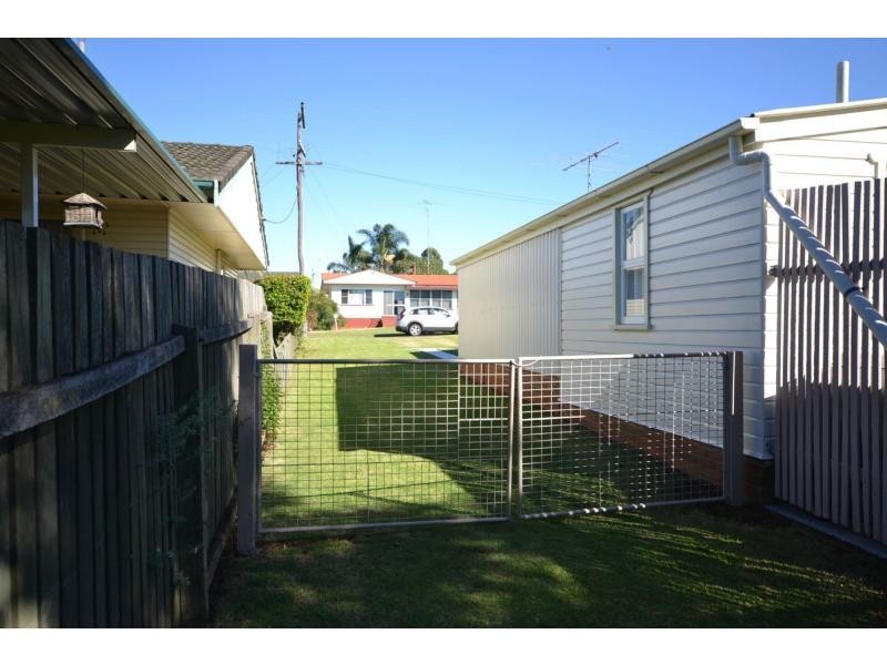 12 Druce Street, Wilsonton QLD 4350