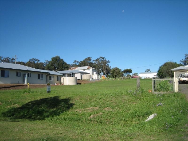 104 Mocatta Street, Goombungee QLD 4354