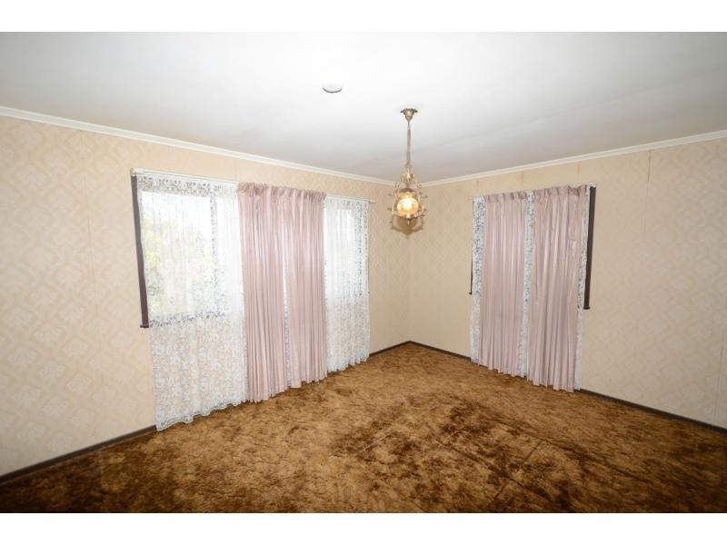 3 Greenbury Street, Rockville QLD 4350