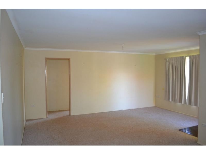 9 Cudgee Court, Wilsonton Heights QLD 4350
