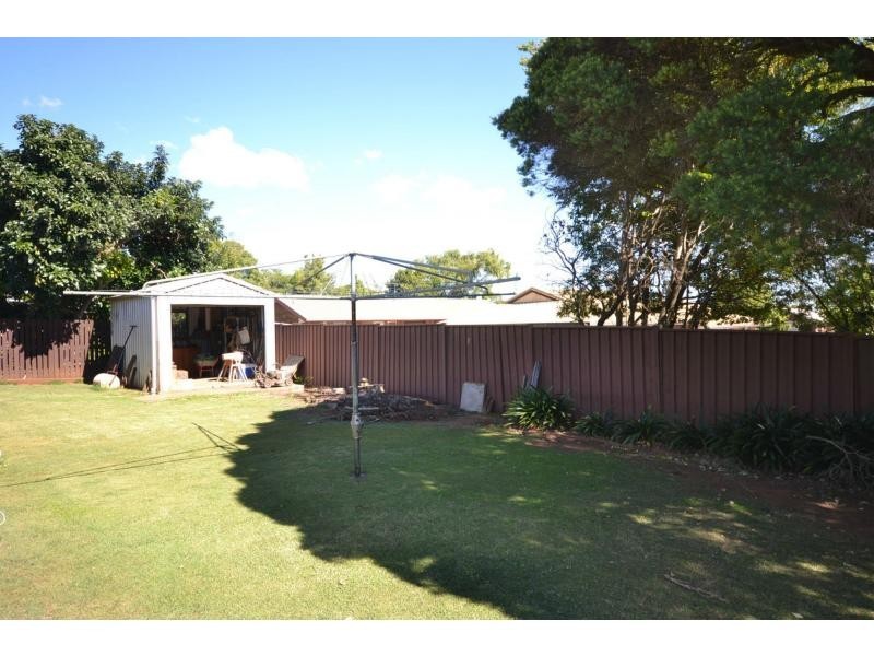 9 Batten Court, Wilsonton QLD 4350