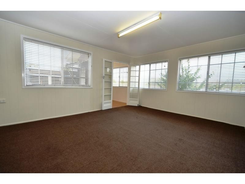 81 Euston Road, Glenvale QLD 4350