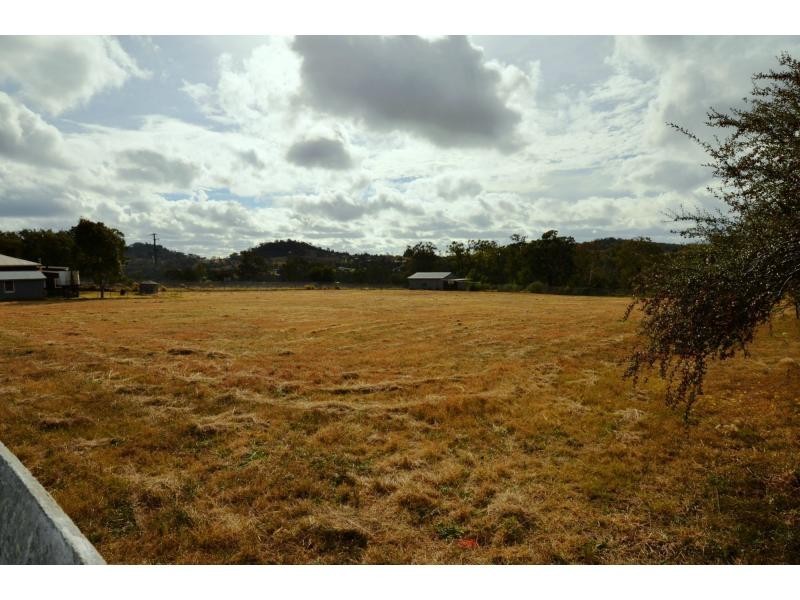 81 Euston Road, Glenvale QLD 4350