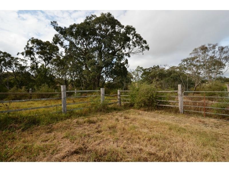 81 Euston Road, Glenvale QLD 4350