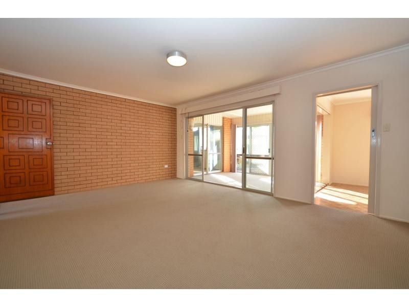 434 Hume Street, Middle Ridge QLD 4350