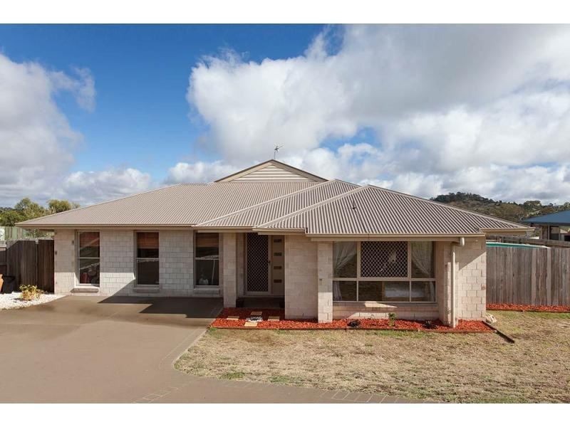 44 Wareena Crescent, Glenvale QLD 4350