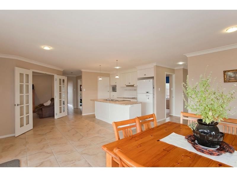 44 Wareena Crescent, Glenvale QLD 4350