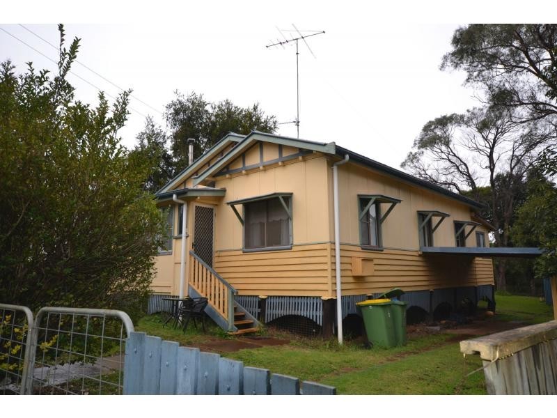 10 Mansford Street, North Toowoomba QLD 4350