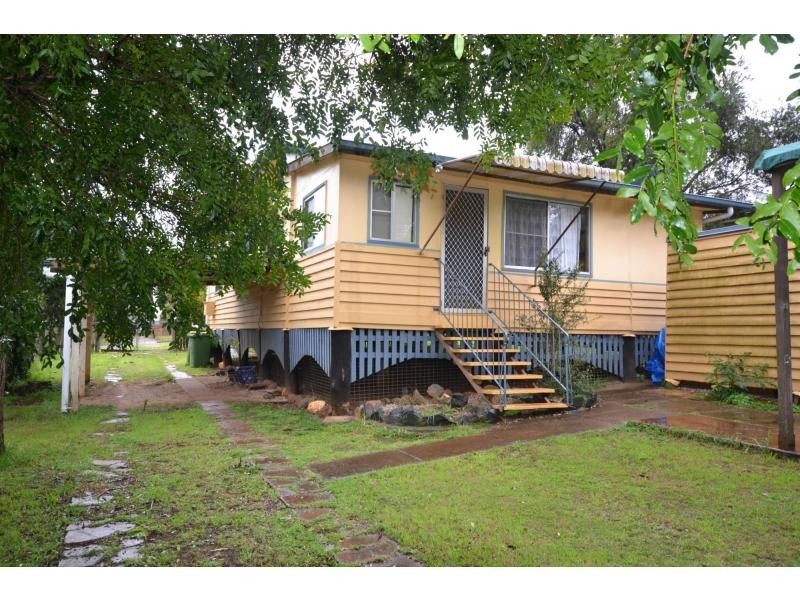 10 Mansford Street, North Toowoomba QLD 4350