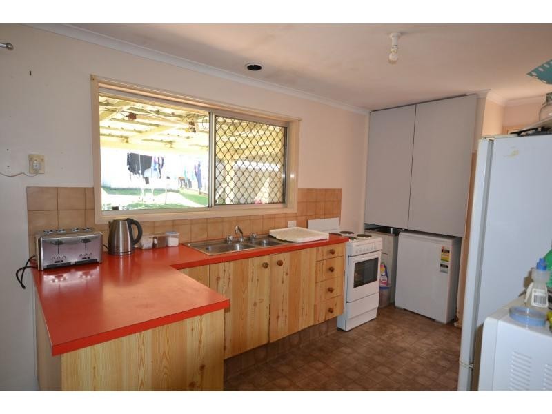 37 Wine Drive, Wilsonton Heights QLD 4350