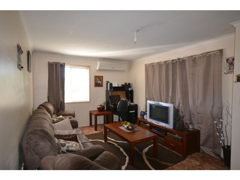 37 Wine Drive, Wilsonton Heights QLD 4350