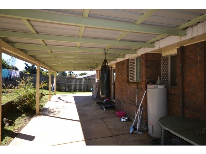 37 Wine Drive, Wilsonton Heights QLD 4350