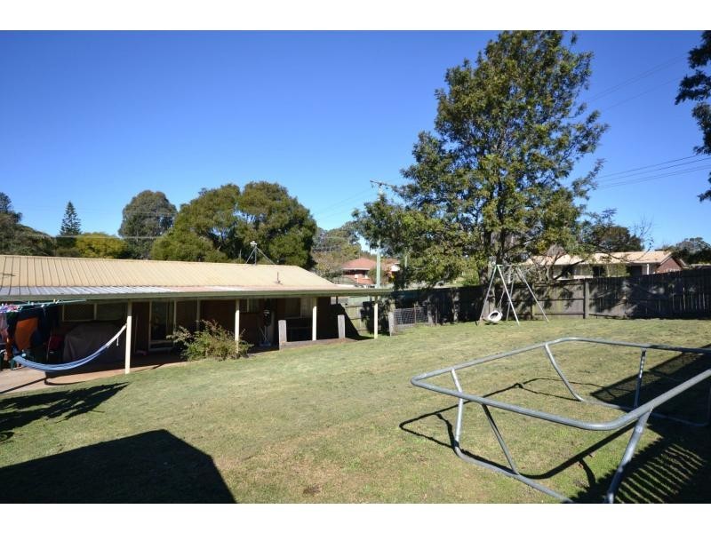 37 Wine Drive, Wilsonton Heights QLD 4350