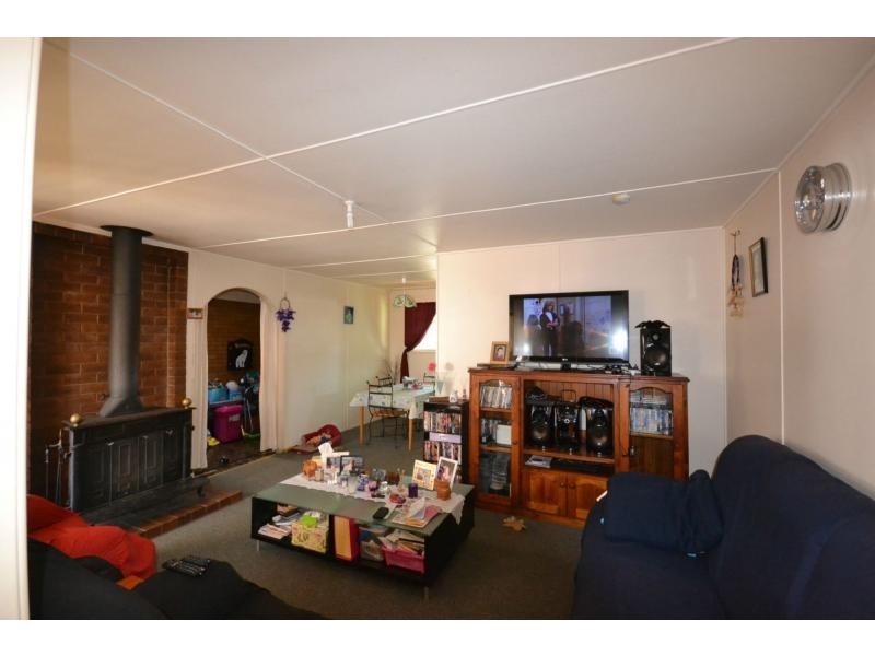 51 Gordon Avenue, Newtown QLD 4350