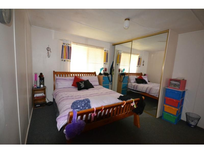 51 Gordon Avenue, Newtown QLD 4350