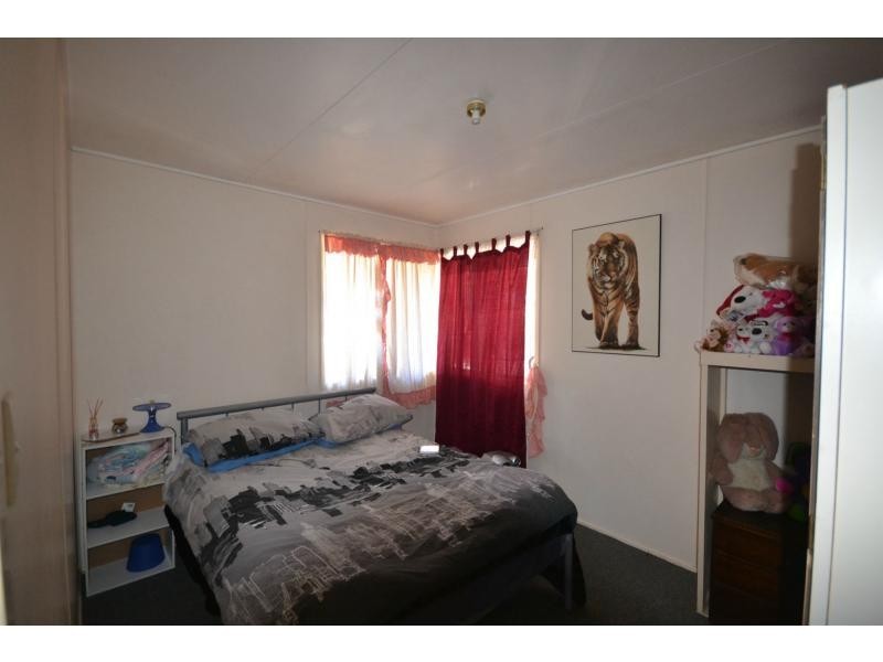 51 Gordon Avenue, Newtown QLD 4350