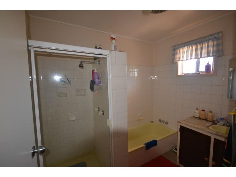 51 Gordon Avenue, Newtown QLD 4350