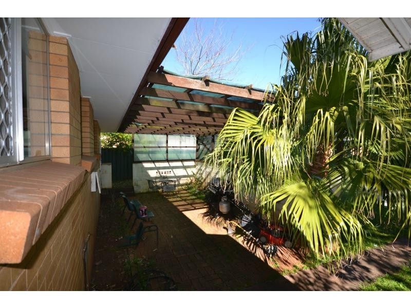 51 Gordon Avenue, Newtown QLD 4350