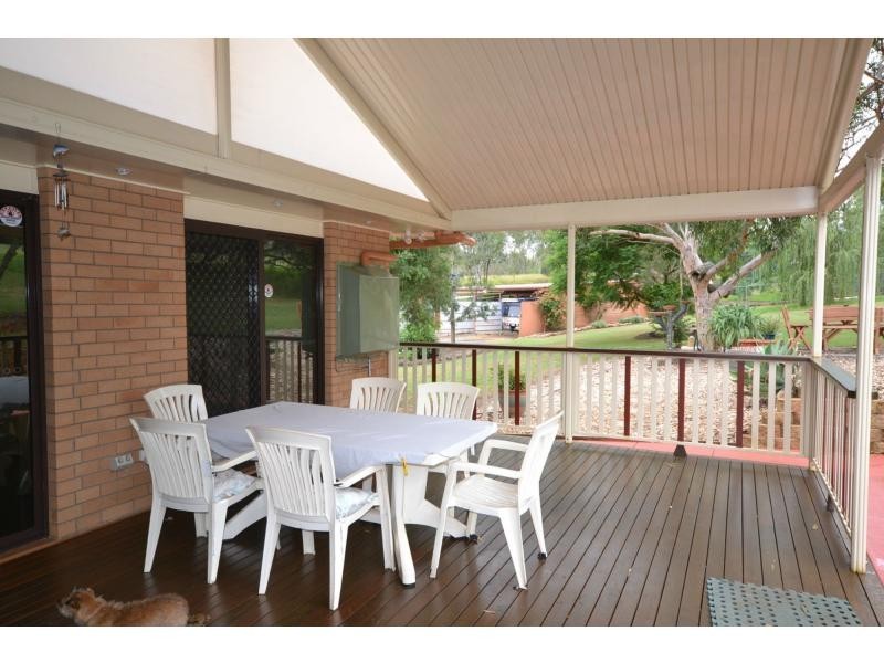 4 Ramsay Road, Glenvale QLD 4350