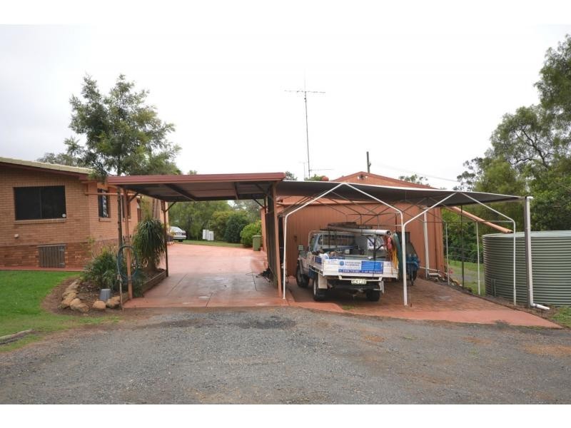 4 Ramsay Road, Glenvale QLD 4350