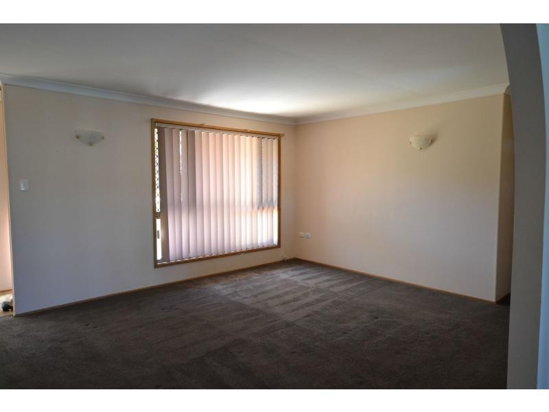 34 Agnes Street, Centenary Heights QLD 4350