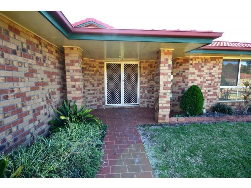 7 FEDERATION Drive, Highfields QLD 4352