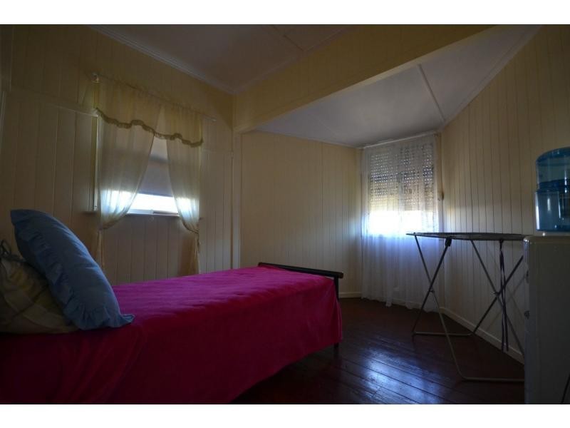 8C West Street, Toowoomba QLD 4350