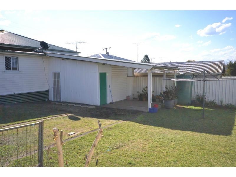 8C West Street, Toowoomba QLD 4350