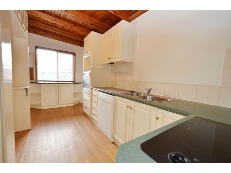 10 Fair Street, Rockville QLD 4350