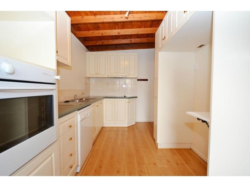 10 Fair Street, Rockville QLD 4350